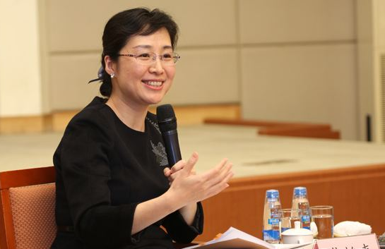 “长江国际商会：李嘉诚与长江的不解之缘”