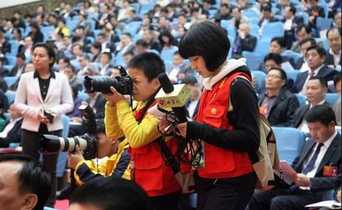 “中国人口数量2010全国各省人口排名，中国人口分布反映了什么”